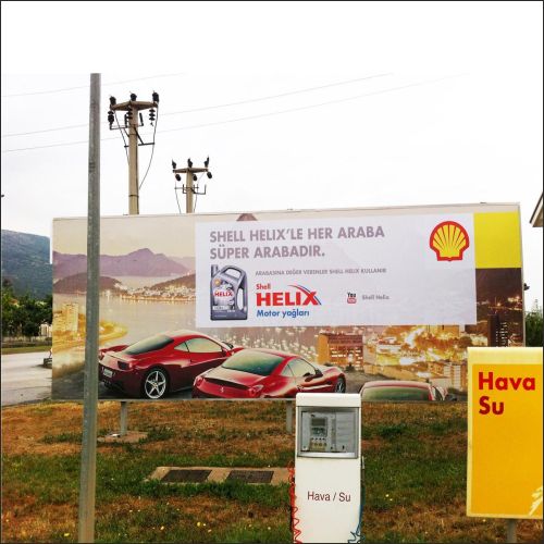 Shell petrol istasyonu tabela